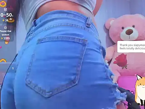 Snapshot of Violetta_jhonson_a chatting on February 17, 3:40 pm Violetta jhonson a online show from February 17, 3:40 pm