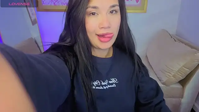 Snapshot of Violetta_jhonson_a chatting on May 16, 4:42 am Violetta jhonson a online show from May 16, 4:42 am
