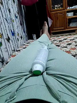 Snapshot of Tota_sexi chatting on April 21, 8:53 am Tota sexi online show from April 21, 8:53 am