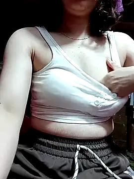 Snapshot of LynkLyy2k chatting on December 2, 1:11 am LynkLyy2k online show from December 2, 1:11 am