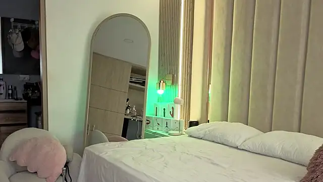 Iamnyxy online show from December 2, 11:04 am