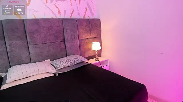 Snapshot of Atenea_Velle chatting on July 7, 3:31 am Atenea Velle online show from July 7, 3:31 am