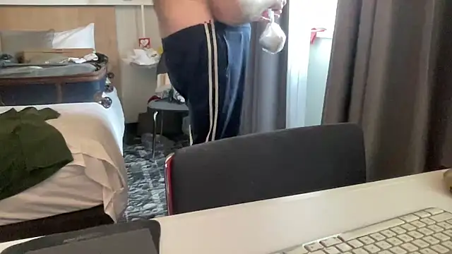 coach-karl online show from February 15, 12:25 pm