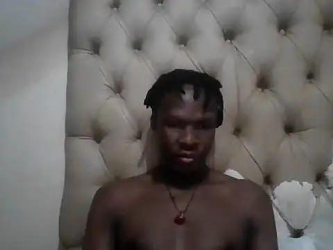 Snapshot of Tyrod30 chatting on November 16, 7:03 am Tyrod30 online show from November 16, 7:03 am