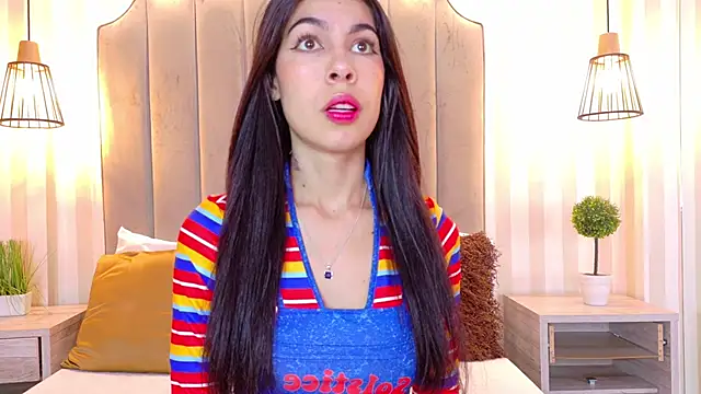 IrisDeLaVega  online show from December 15, 2:10 pm