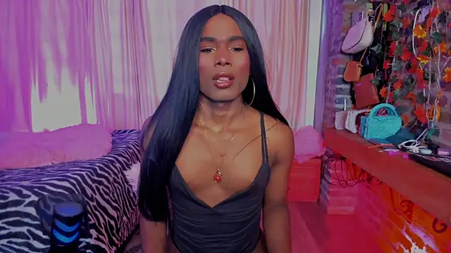 LaGoldenBitch online show from March 22, 6:11 pm