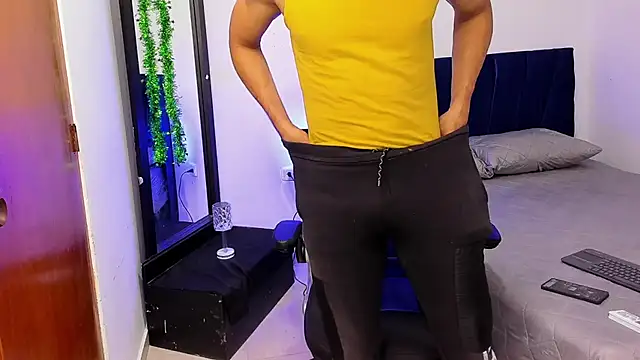 Nolan joness online show from November 22, 2:05 pm