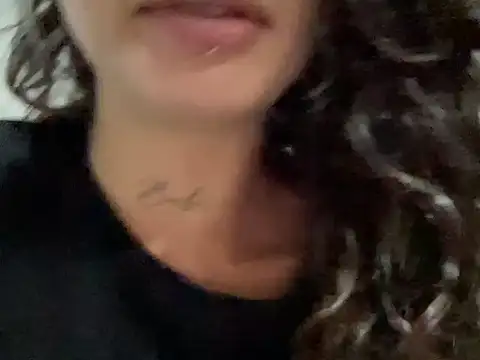 Snapshot of Dreana chatting on February 12, 1:55 am Dreana online show from February 12, 1:55 am