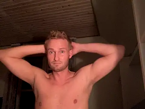 Snapshot of SUB-Blond chatting on November 18, 7:29 pm SUB-Blond online show from November 18, 7:29 pm