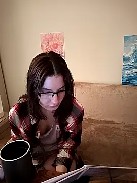 Snapshot of v_crizis324 chatting on February 7, 12:53 pm v crizis324 online show from February 7, 12:53 pm