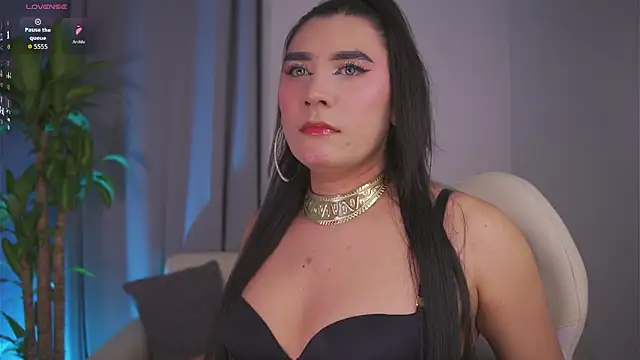 yourlatina emely online show from February 12, 10:43 am