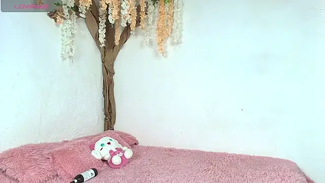 MISS SAMMYROSE online show from May 13, 11:33 pm