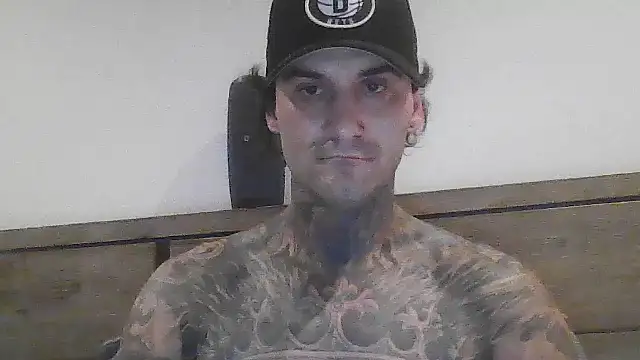 Snapshot of tattsNcock chatting on November 24, 5:12 pm tattsNcock online show from November 24, 5:12 pm