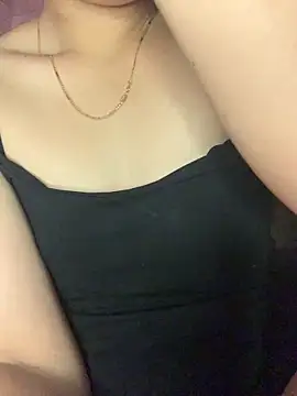 Snapshot of Winnie-sexy chatting on April 14, 10:05 pm Winnie-sexy online show from April 14, 10:05 pm