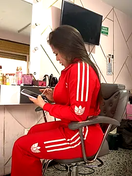 XIIMENA7 online show from November 12, 7:24 pm