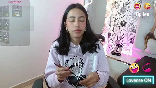 Snapshot of Joselyn_tay chatting on January 13, 11:59 am Joselyn tay online show from January 13, 11:59 am