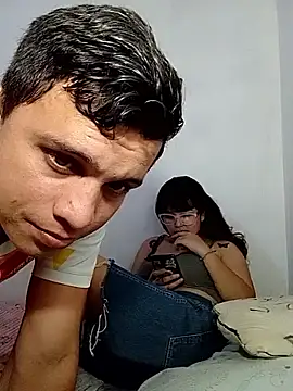 Snapshot of dulce_pareja chatting on November 14, 3:55 pm dulce pareja online show from November 14, 3:55 pm