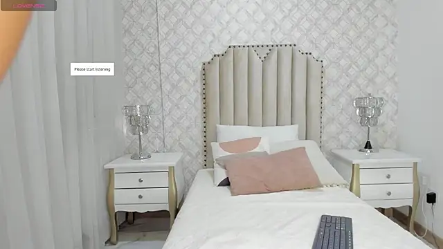 fallon grey online show from December 4, 7:11 pm