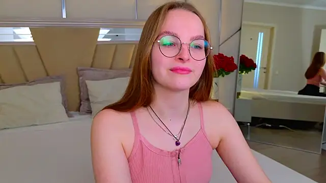 MadisonSmitt online show from March 23, 5:11 am