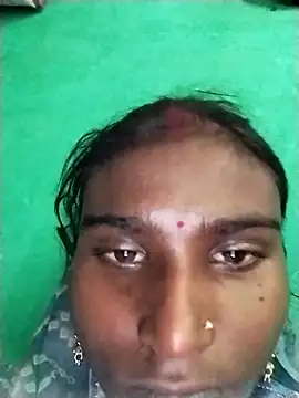 Snapshot of Big_Lovexx chatting on November 17, 5:35 am Big Lovexx online show from November 17, 5:35 am