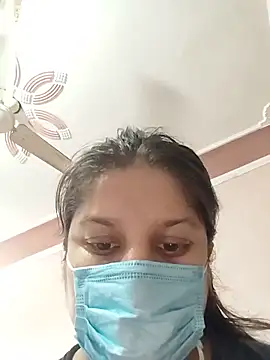 Snapshot of Cute_hotzara chatting on May 28, 5:27 am Cute hotzara online show from May 28, 5:27 am