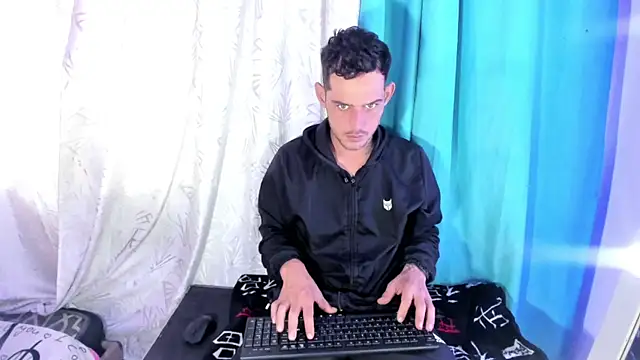 Sexybigjefffx online show from December 1, 12:32 pm