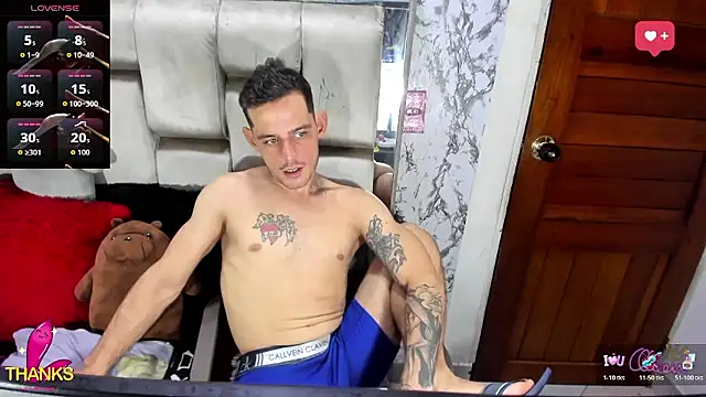 Sexybigjefffx online show from January 13, 9:36 am