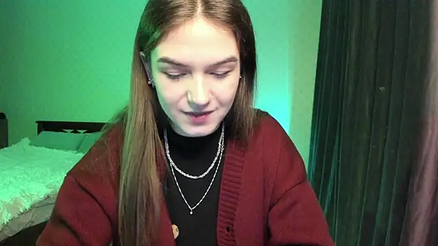 luna lust 212 online show from November 24, 7:57 pm