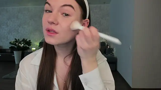 luna lust 212 online show from April 11, 4:28 am