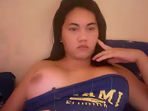 Pretty moccha online show from April 4, 11:18 am