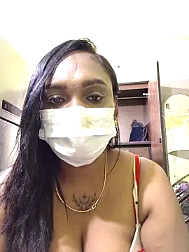 Dharshini98 online show from February 3, 1:15 am