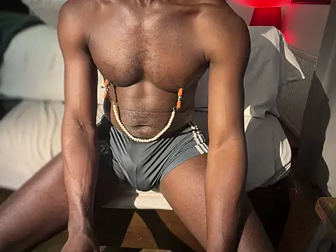 Snapshot of SirDaddylicious chatting on February 27, 2:44 am SirDaddylicious online show from February 27, 2:44 am