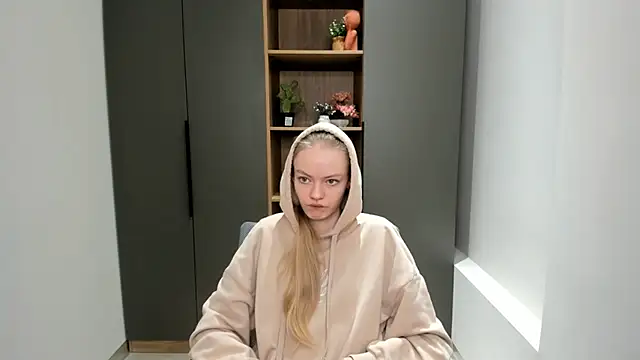 Snapshot of ElaneComiso chatting on November 15, 5:38 am ElaneComiso online show from November 15, 5:38 am