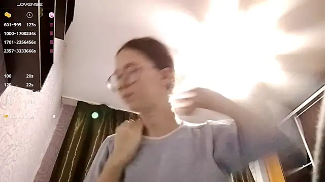 Snapshot of SharenBilleck chatting on November 12, 3:23 pm SharenBilleck online show from November 12, 3:23 pm