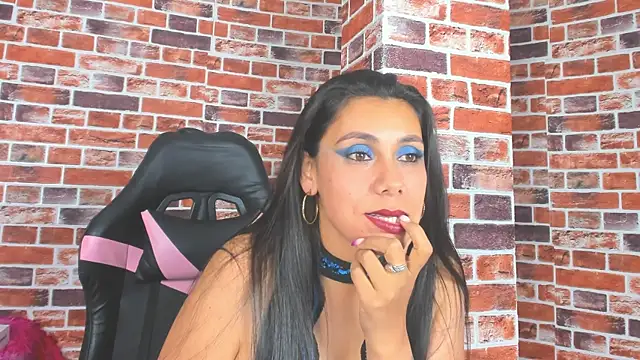 Nyra Rose online show from January 14, 4:51 am