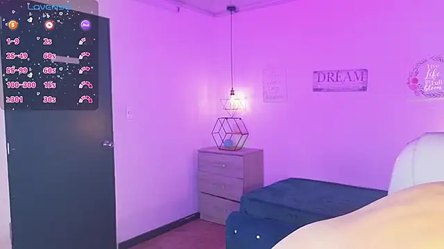 NinaSakura Eup online show from March 17, 12:30 pm