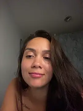 carolsapequinha online show from April 3, 4:10 am