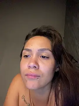 carolsapequinha online show from July 8, 3:44 am