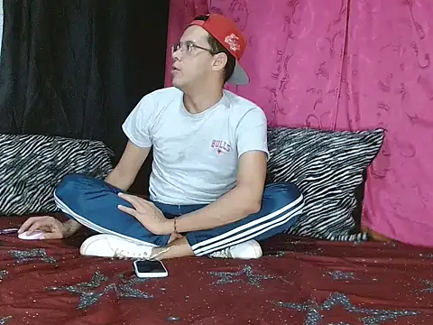 FANTASYBOYS11 online show from December 4, 1:15 am