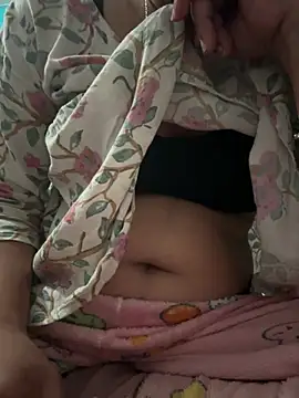 isha sharma2002 online show from February 1, 4:05 pm