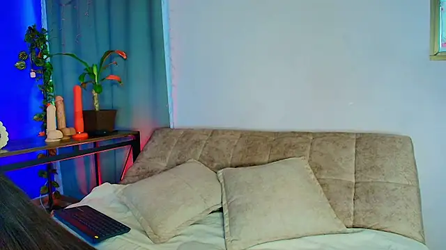 lizzy kane online show from January 15, 8:12 pm