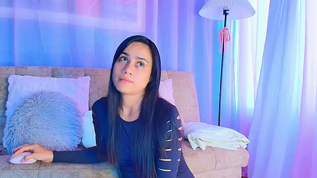 lizzy kane online show from April 16, 8:09 pm