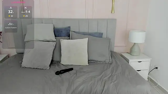 Snapshot of Dulce_emi chatting on April 23, 12:29 pm Dulce emi online show from April 23, 12:29 pm