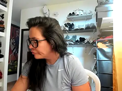 caroline 47 online show from April 27, 7:56 pm