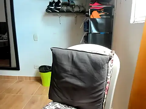 caroline 47 online show from July 2, 2:23 pm