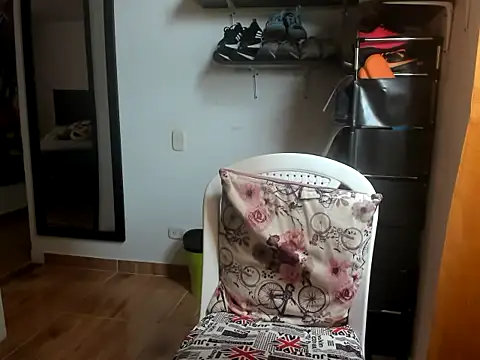 caroline 47 online show from July 3, 1:28 pm