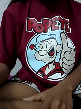 Snapshot of sexy_lelina chatting on November 19, 6:24 am sexy lelina online show from November 19, 6:24 am