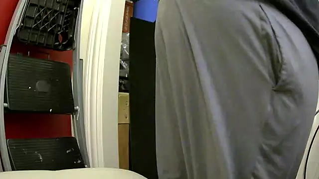 Snapshot of NaZtySar4h chatting on March 1, 8:05 am NaZtySar4h online show from March 1, 8:05 am