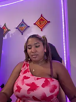 Snapshot of morena-2025 chatting on July 23, 11:13 pm morena-2025 online show from July 23, 11:13 pm