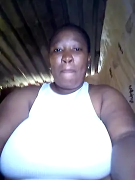 Snapshot of MissMoyo chatting on November 14, 11:09 am MissMoyo online show from November 14, 11:09 am